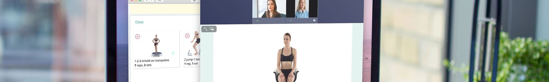 Laptopscherm met een videoconsult en een oefenschema